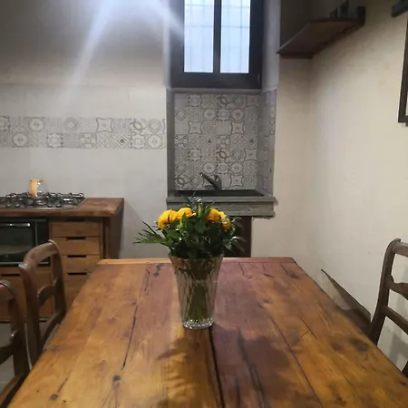 - Piemont 22865 * Madonna Del Sasso