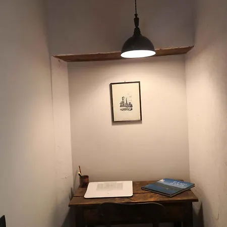 - Piemont 22865 *